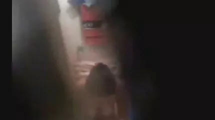 الرجل الأبيض لا يكره ممارسة الجنس مع سكس عراقي عربي العضو التناسلي النسوي الأسود ونائب الرئيس في وجهه.