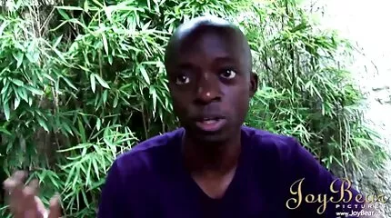 جلبت امرأة سمراء طويلة شقراء مع عانة غير حليقة إلى افلام سكس عراقي عربي هزة الجماع.