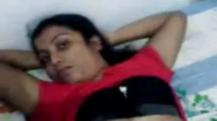 مجموعة صنم يمارس الجنس مع فراخ مثير بالجلد سكسي عراقي ومصري ورجل يرتدي قبعة