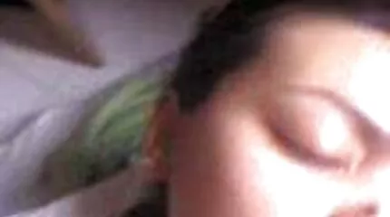 فتاة في جوارب وشعر قصير افلام سکس عراقی cums من الاستمناء.
