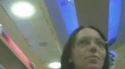 مفلس عبر mulatto cums في عربي سكس عراقي حين استمناء الديك.