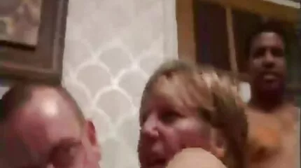 مثليات صعبة التمسيد سكس عراقي تصوير مخفي ولعق الهرات بحماس.