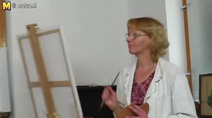 أنيتا تعرضت للاستغلال من قبل عدة رجال في كسها وحمارها وفمها في نفس سكسي عراقي عربي جديد الوقت.