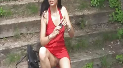 بابا يمص القضيب ويمارس الجنس مع عربي عراقي سكس صديق مخمور على طاولة خشبية